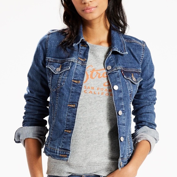 Levi’s Classic Denim Jean Jacket - Picture 7 of 8